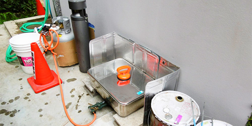 屋外／裏方作業風景1