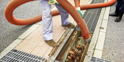 雨水桝・グレーチング清掃作業風景3